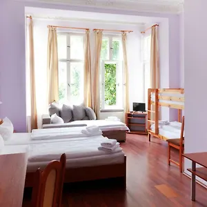 Eden Am Zoo Hotell