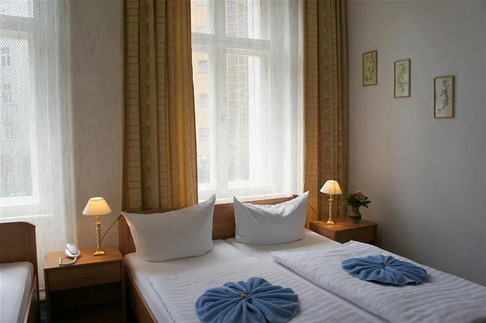 Hotel Gasteiner Hof Berlin 2*,