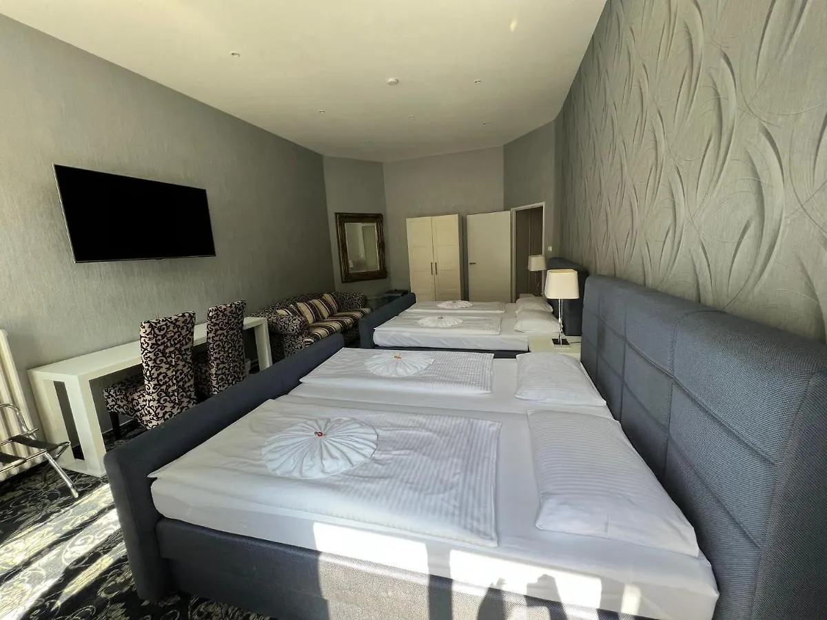 Hotel Gasteiner Hof Berlin 2*,